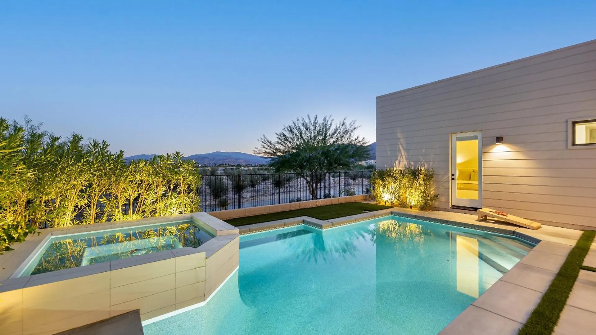 Palladium Palace By Vare Miralon Resort! Palm Springs 0*,  Stati Uniti